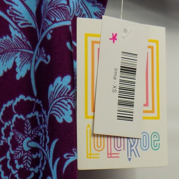 LuLaRoe Irma Flower Print Tunic Top Size XS  NWT - Picture 3 of 10
